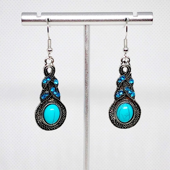 Jewelry - 💠3 for $25💠Boho Vintage Blue Stone Earrings